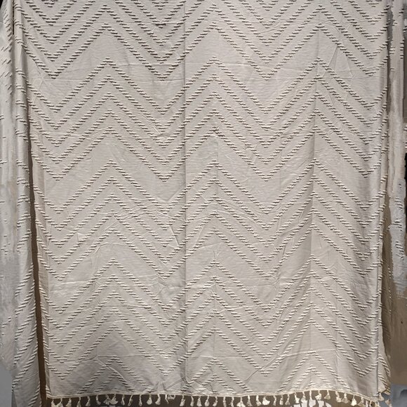 Boho Shower Curtain 72 x 85 Cream Tufted Chenille Chevron Hardware Farmhouse NEW - Picture 4 of 14